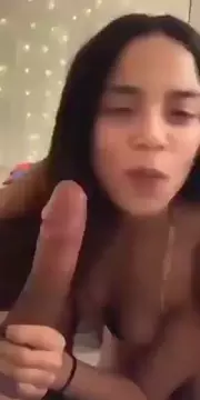 best friends suck dick together 🤫
