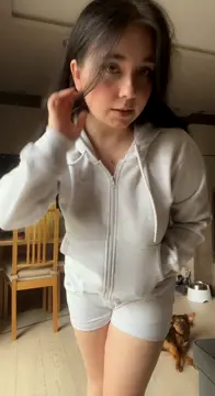 Hiding some nice natural melons