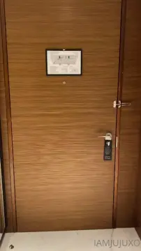 Fit milf gets fucked in a hotel
